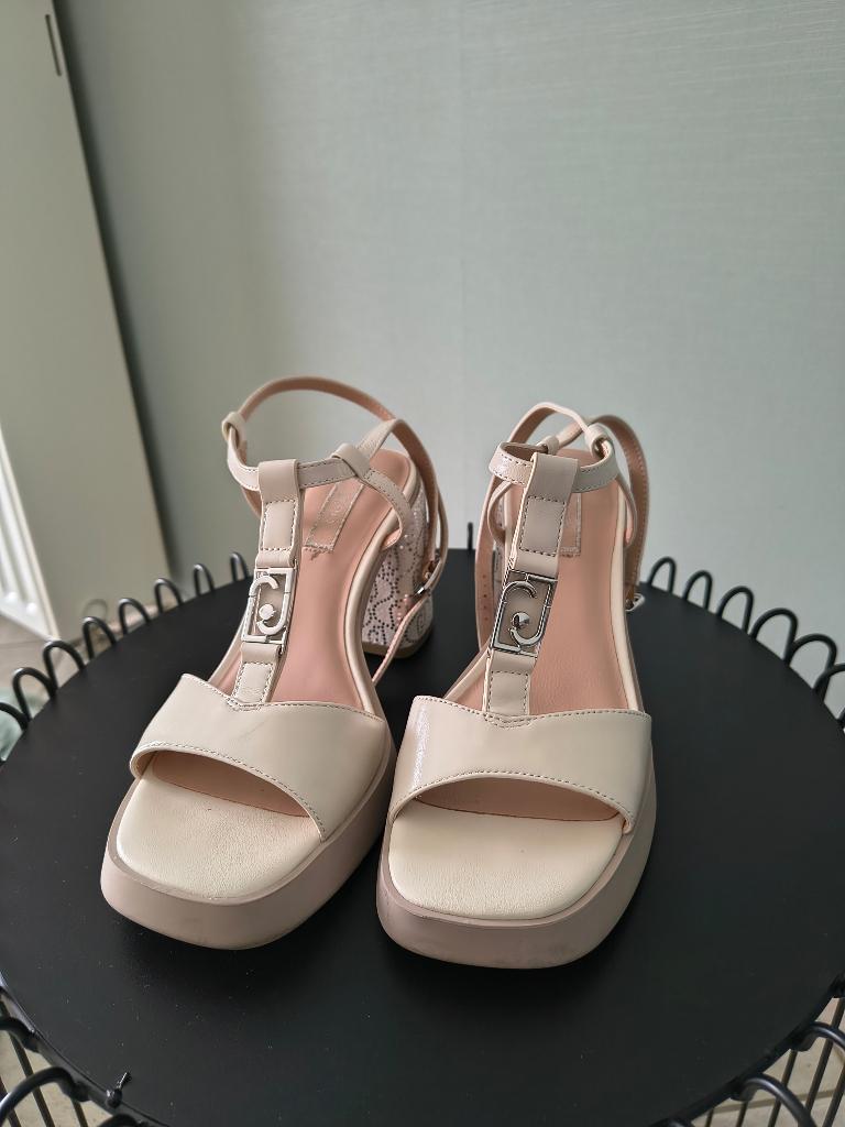 Lio Jo schoenen, Kleding | Dames, Schoenen, Ophalen, Liu Jo, Beige, Zo goed als nieuw