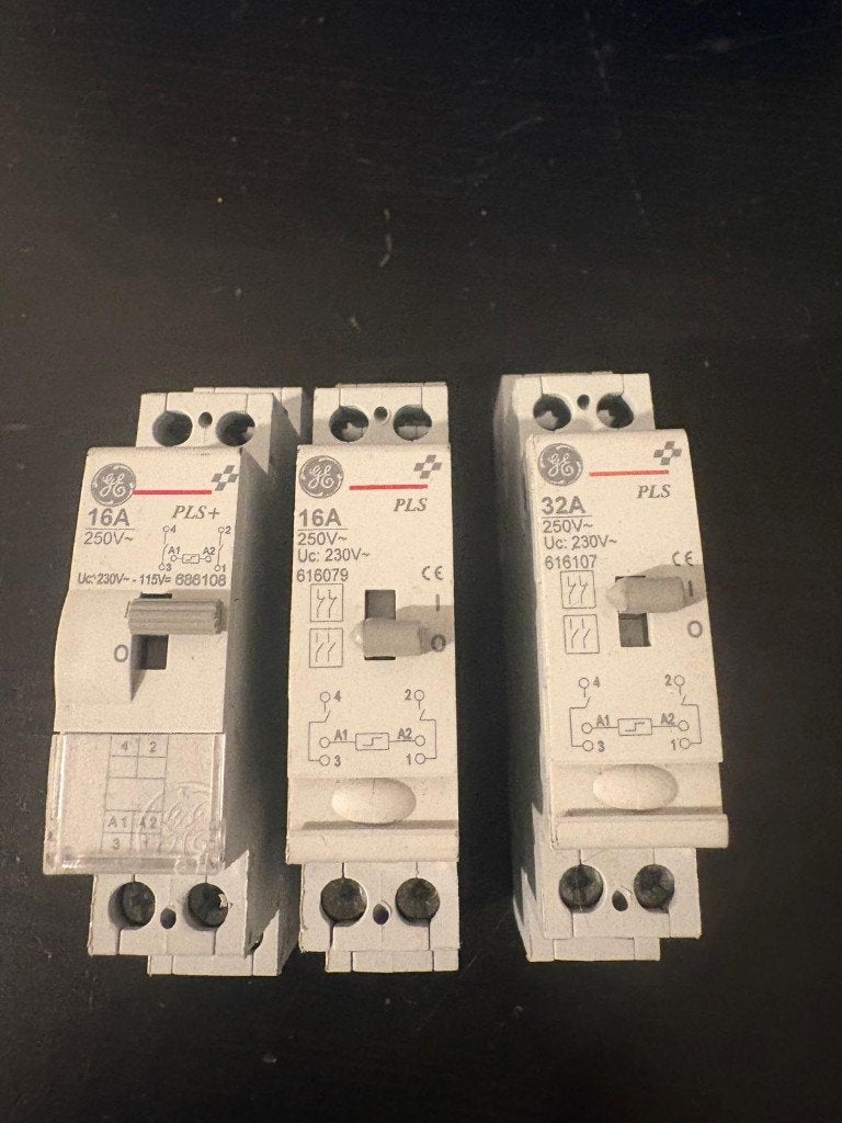 Vynckier Télérupteur 16A// 32A/ 230V, Enlèvement, Neuf, Interrupteur