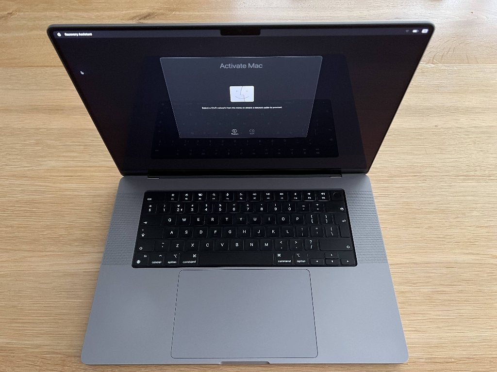MacBook Pro M1 Max - 16 Inch - 32GB - 1TB - QWERTY, Ophalen, 1 TB of meer, Zo goed als nieuw, MacBook