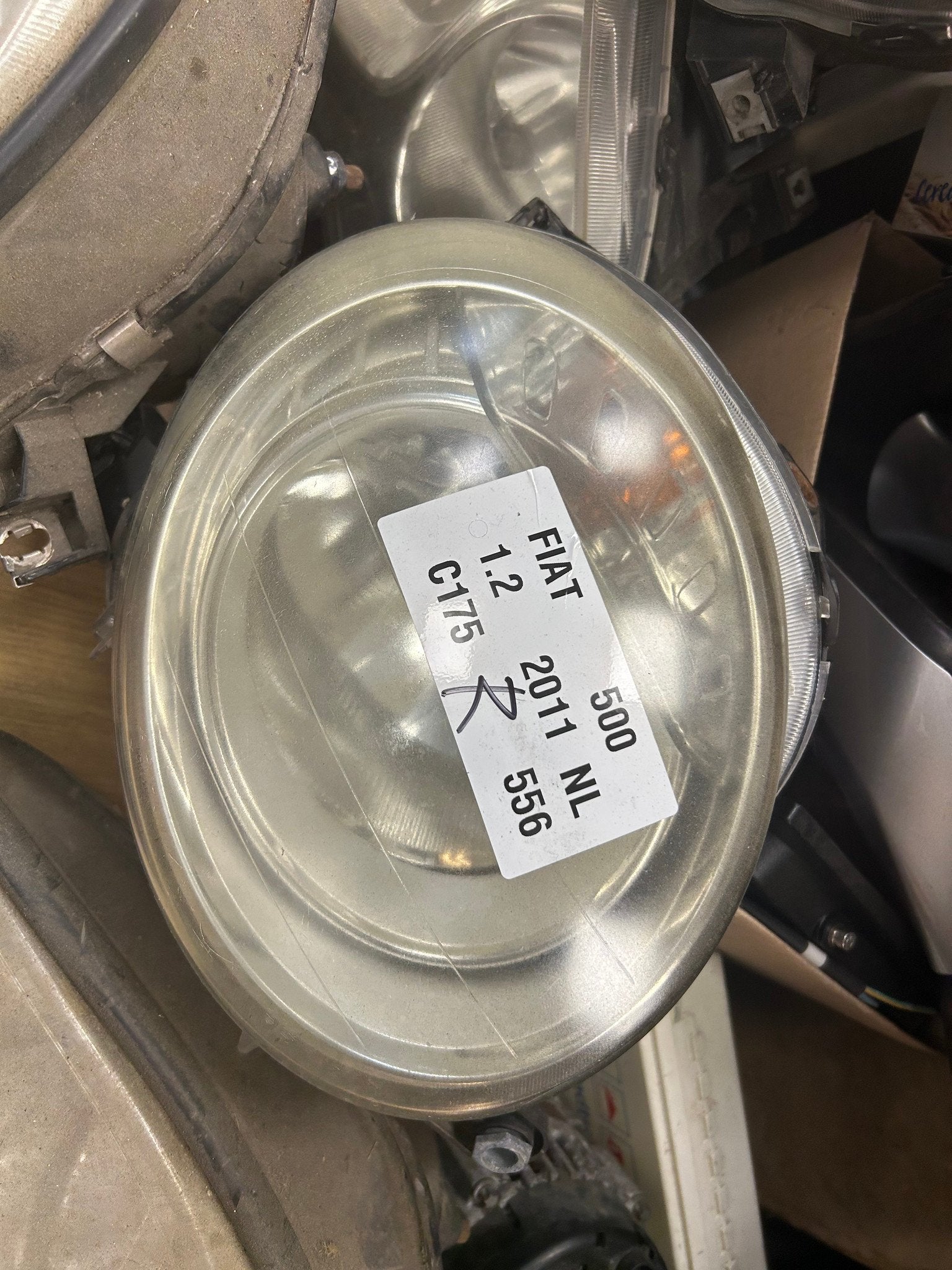 Fiat 500 2007-2014 rechter koplamp, Gebruikt, Stellantis Europe S.p.A., Info@stellantis.com, Corso Giovanni Agnelli 200
10135  Turin, IT