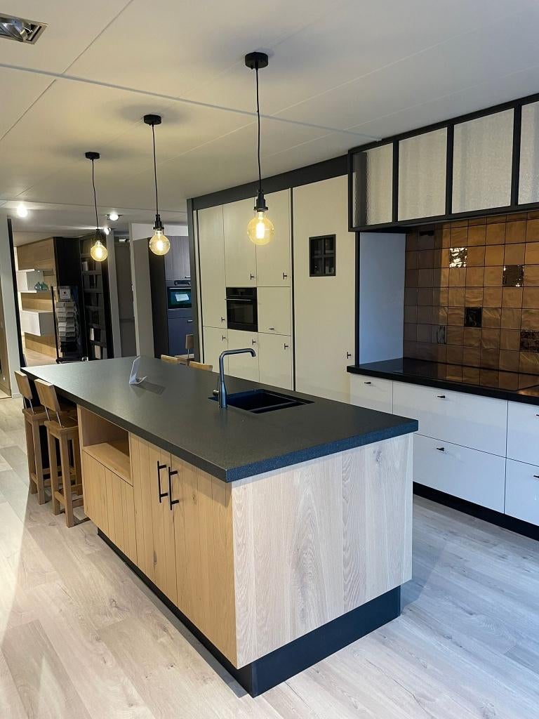 Landelijke keuken, Ophalen, Nieuw, Enkelwandige keuken, Met kookeiland