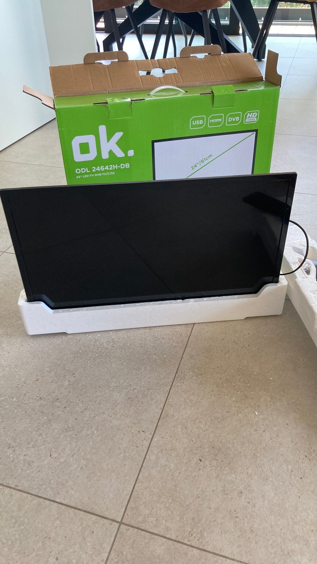 Kleine tv, Caravans en Kamperen, Ophalen, Zo goed als nieuw
