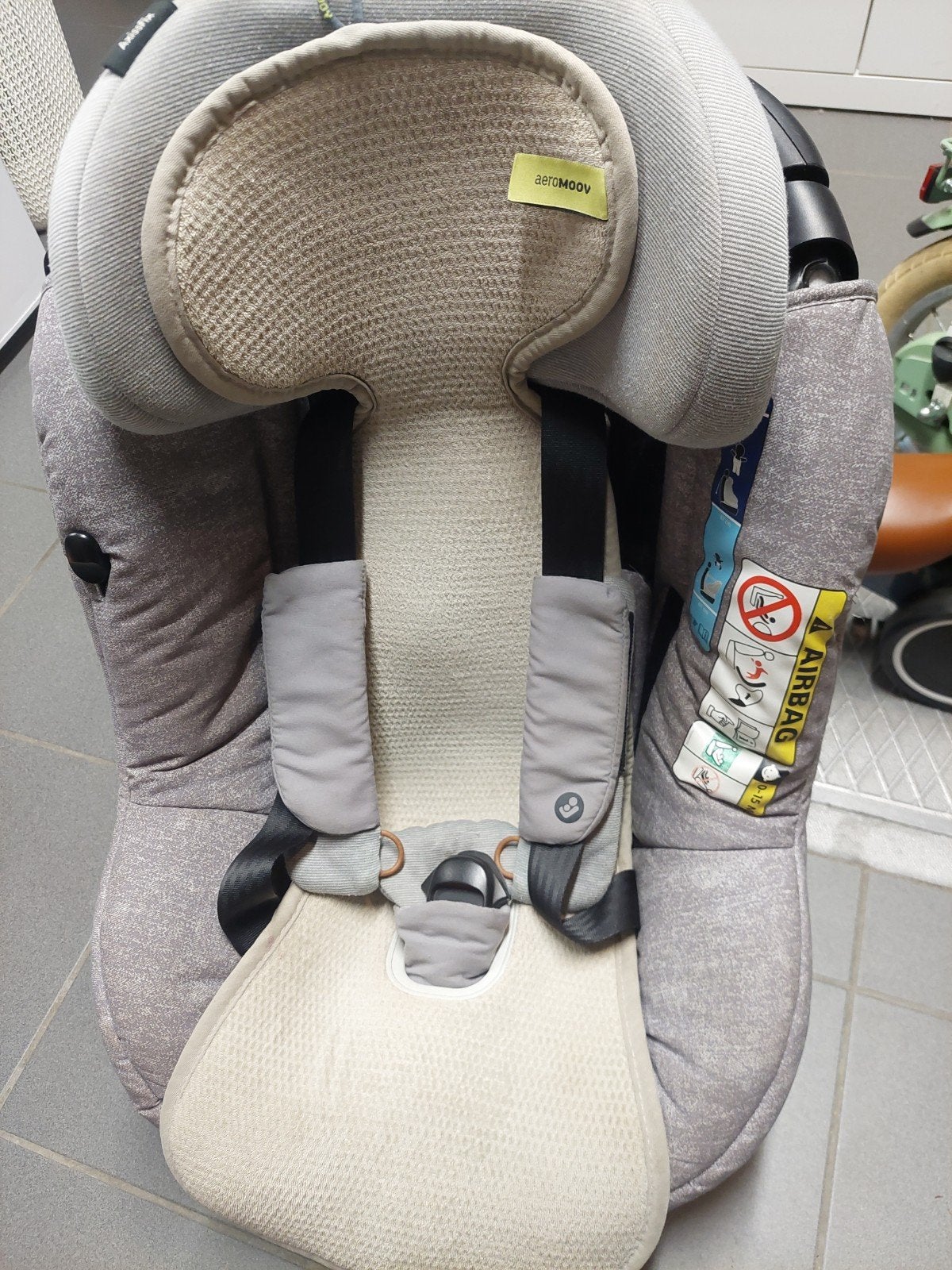 Siège auto MaxiCosi Assisfix 360 avec couche d'air Aeromoov, Enlèvement, Maxi-Cosi