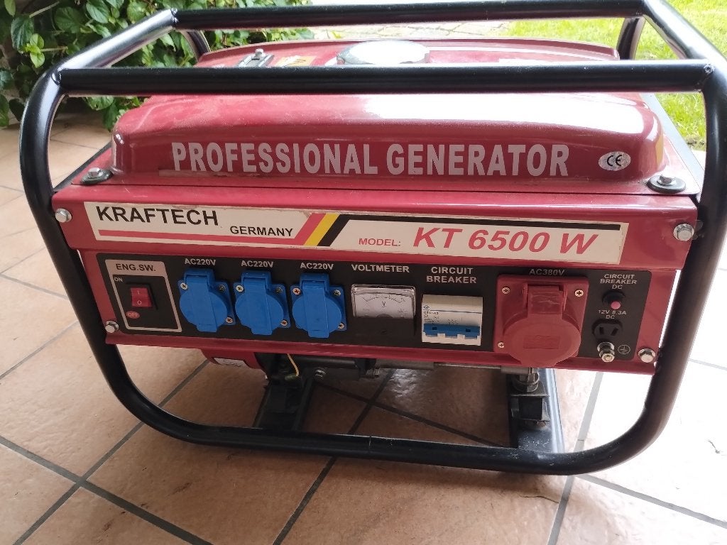 Agrégat générateur, Bricolage & Construction, Générateurs, Essence, Enlèvement