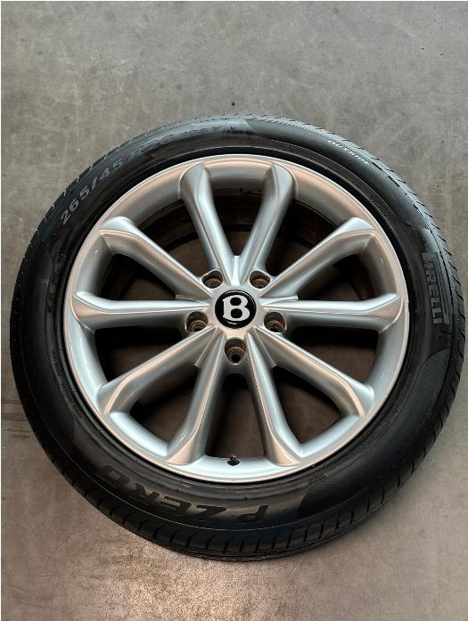 Bentley Continental 20 inch velgen Pirelli, Auto-onderdelen, Banden en Velgen, Banden en Velgen, Zomerbanden, 20 inch, 265 mm