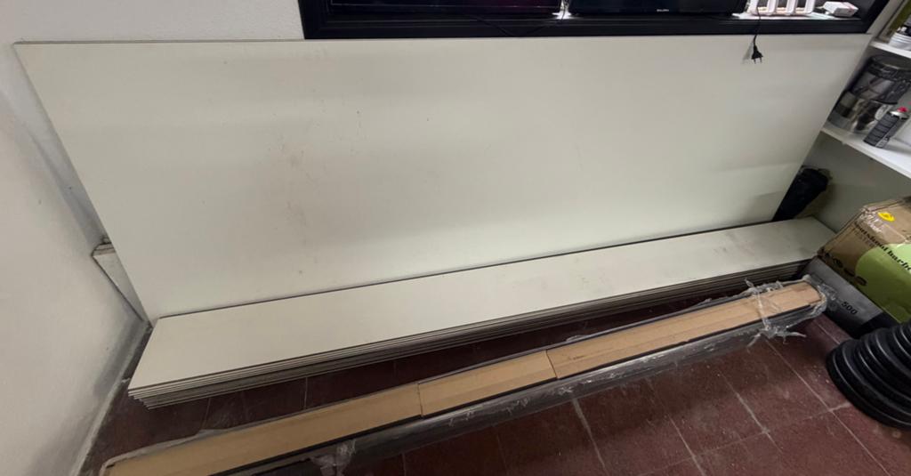 Trespa platen wit – 6 mm dik – 42 stuks totaal, Doe-het-zelf en Bouw, Platen en Panelen, Ophalen, Zo goed als nieuw, HPL