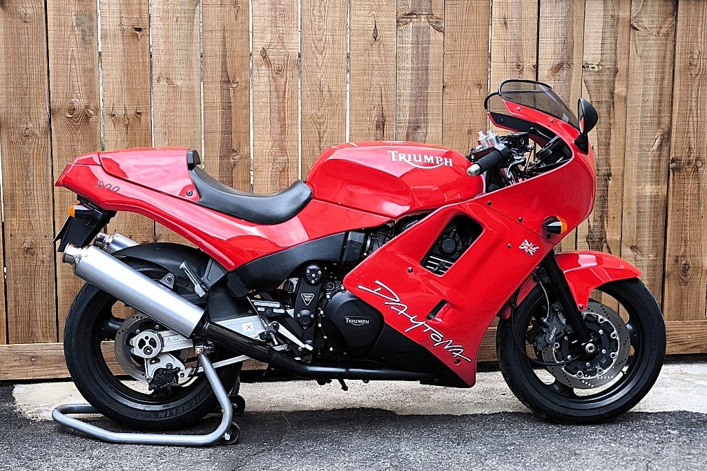 TRIUMPH 900 DAYTONA – T300 / T357 - 1994, Motoren, Occasion, Motorrijbewijs A, Meer dan 35 kW, Handgeschakeld