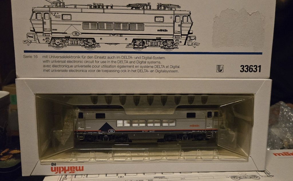 Locomotive Marklin Serie 16 - 33631 SNCB, Analogique, Enlèvement ou Envoi, Courant alternatif, Comme neuf