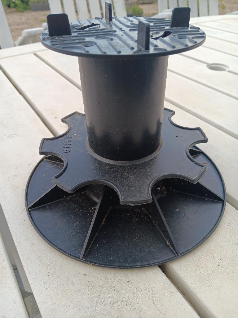 Partij Terras tegeldragers (Verstelbaar 15-19 mm) Zwart, Ophalen, 5 tot 10 m², Terrastegels, Composiet