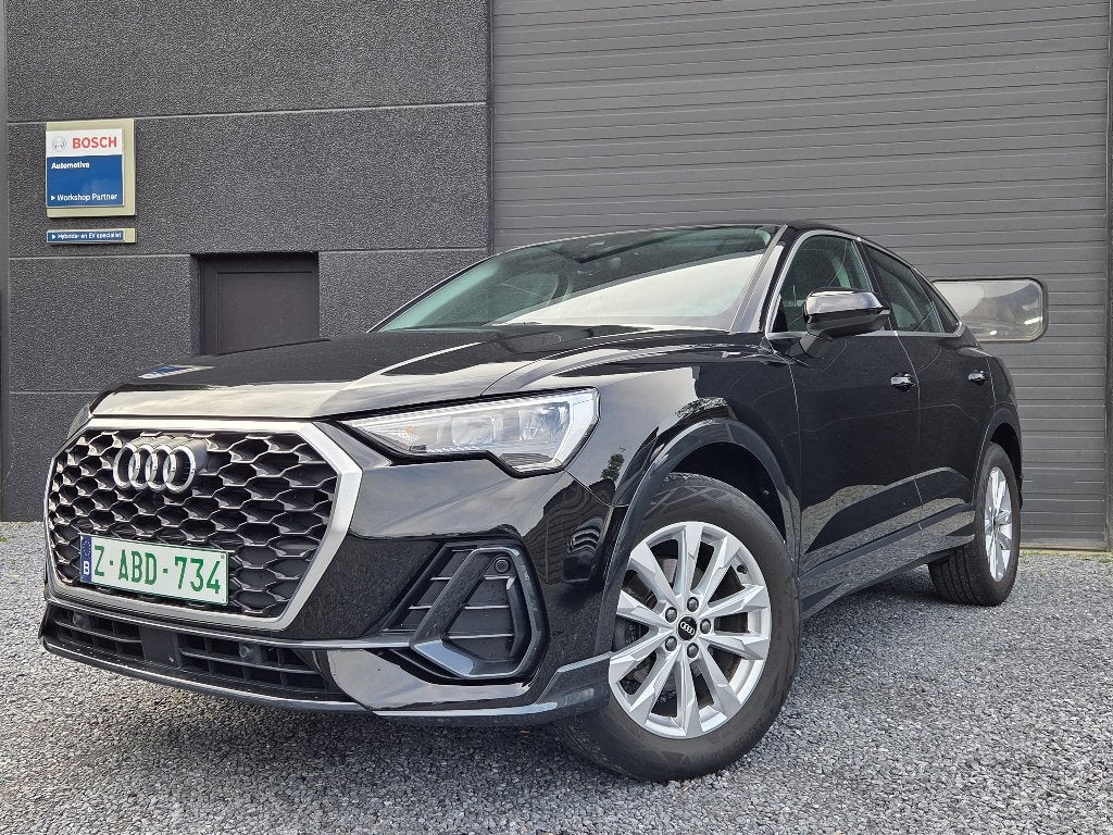 Audi Q3 Sportback 35 TFSI S-tronic virtual/sportz/camera..., Auto's, Stof, 4 cilinders, Verwarmde buitenspiegels, Zwart