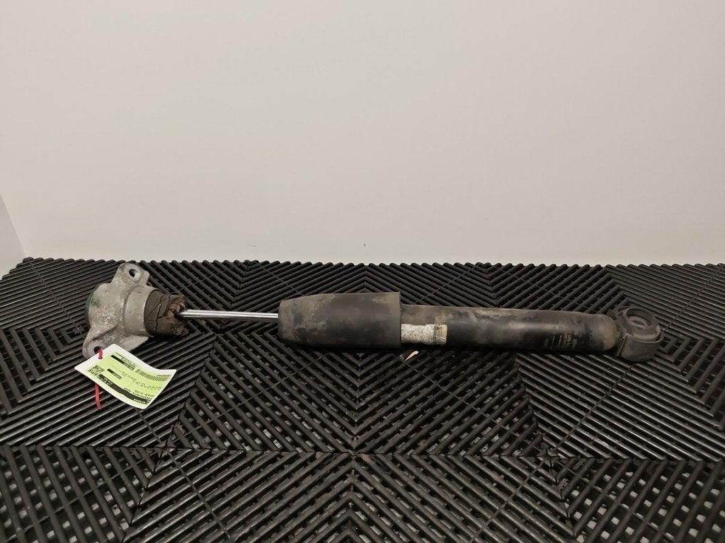 SCHOKBREKER RECHTS ACHTER Audi Q5 (8RB) (|8R0513035E|), Info@audi.de, Audi, Audi AG, Gebruikt