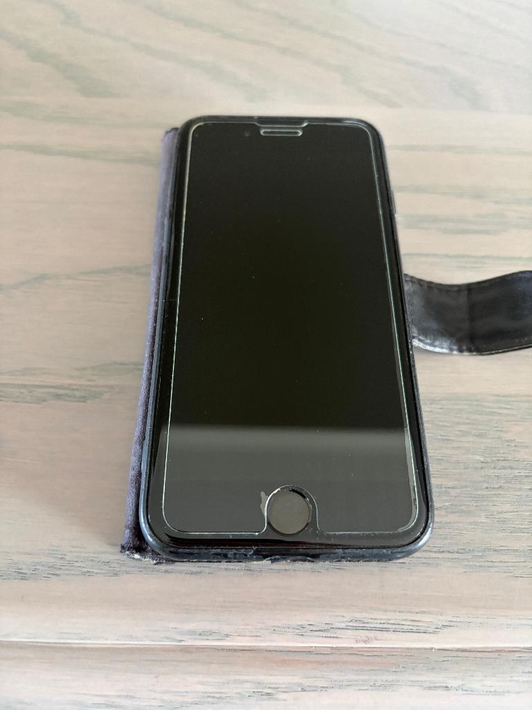 IPHONE SE 2020 ZWART 64Gb, Télécoms, Téléphonie mobile | Apple iPhone, Utilisé, 64 GB, Sans abonnement, Sans simlock, iPhone SE (2020)