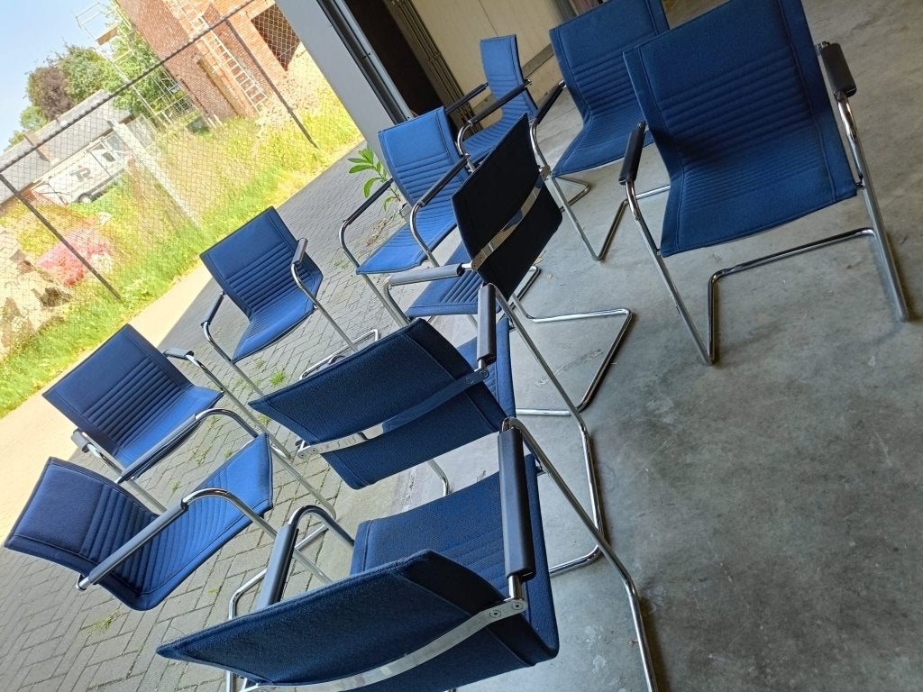 vitra visavis stoelen 10 stuks, Huis en Inrichting, Ophalen, Zo goed als nieuw, Blauw, Bureaustoel