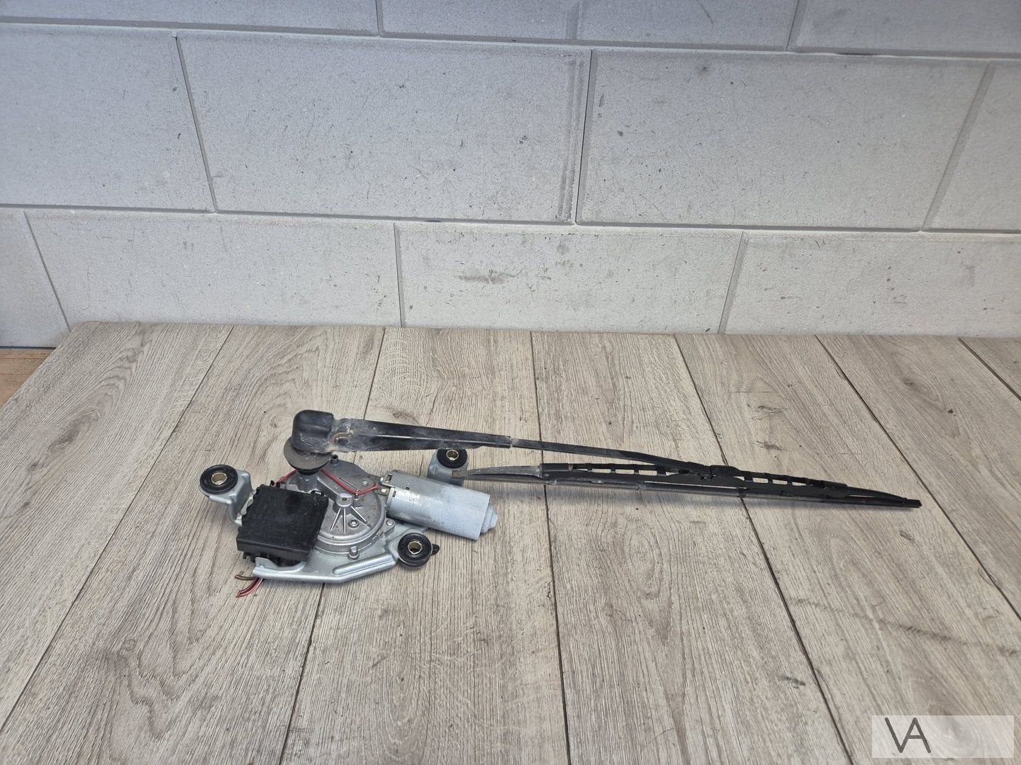 Ruitenwisser motor ACHTER van Range Rover 2001 - 2009 €200, Land Rover, -, Utilisé, -