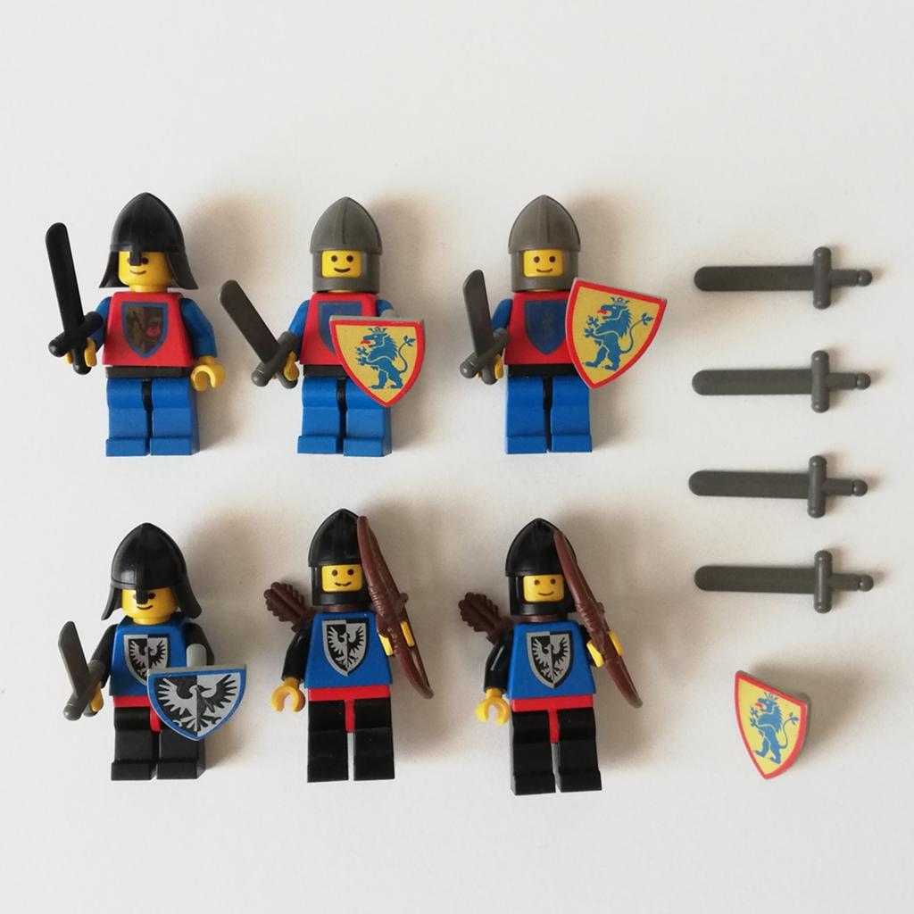 6 minifigurines Lego Chevaliers + accessoires, Enlèvement, Lego