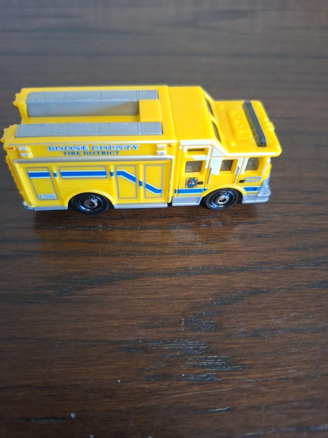 Matchbox Hazard Squad Boone County Fire District E-201 1:64, Ophalen