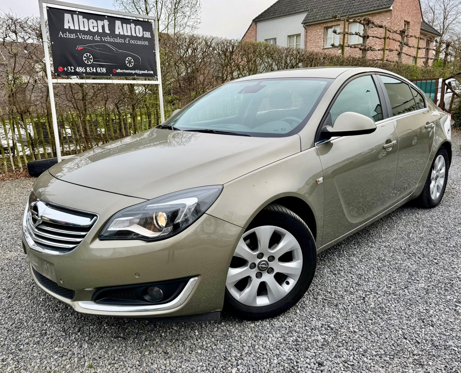 OPEL INSIGNIA LIMOUSIN 2.0 DIESEL 88.KW GPS. EURO 5., Auto's, Voorwielaandrijving, 1956 cc, 4 cilinders, Bruin