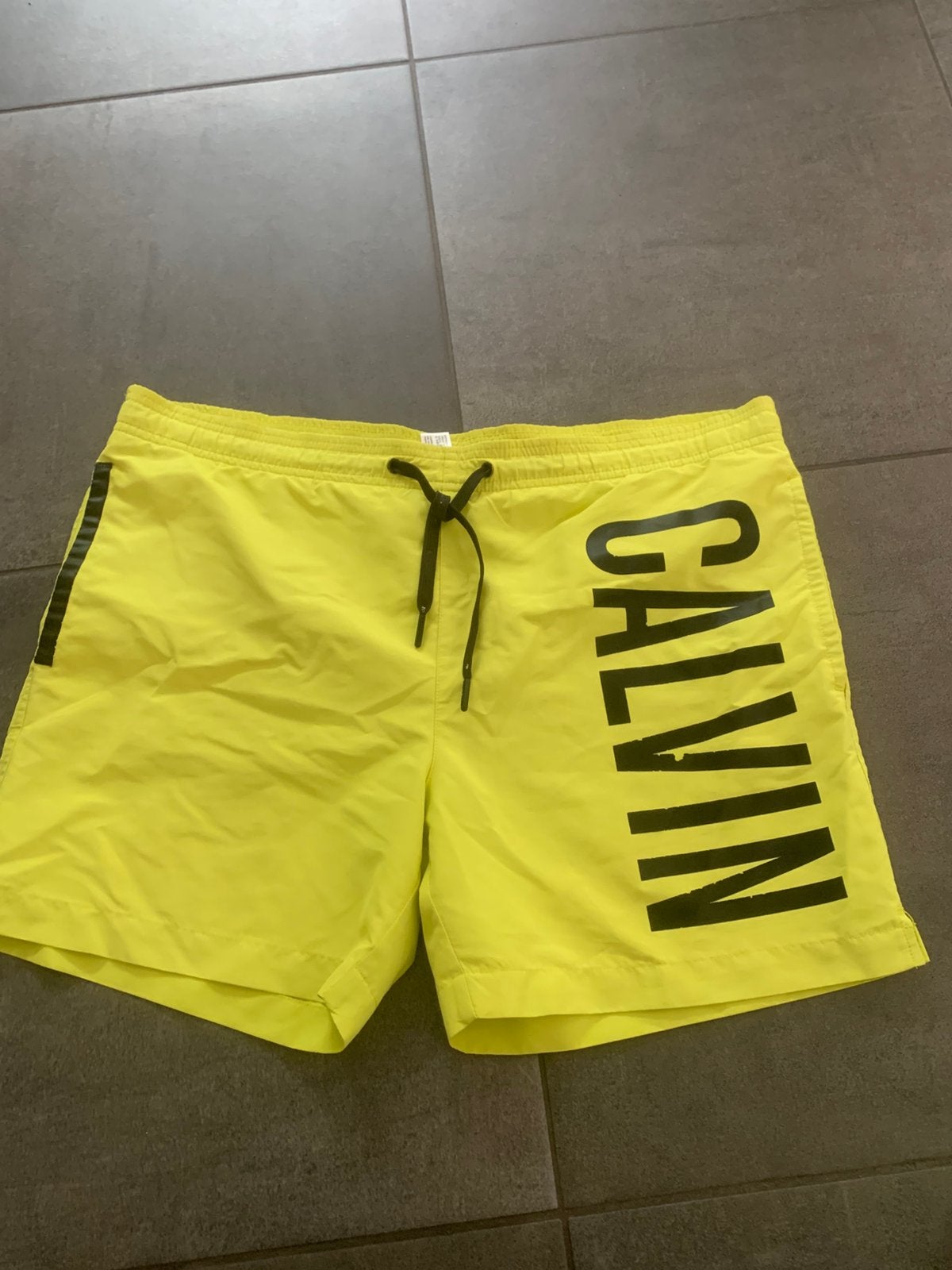 Zwemshort calvin klein, Kleding | Heren, Badmode en Zwemkleding, Ophalen, Maat 48/50 (M), Geel, Zwemshort
