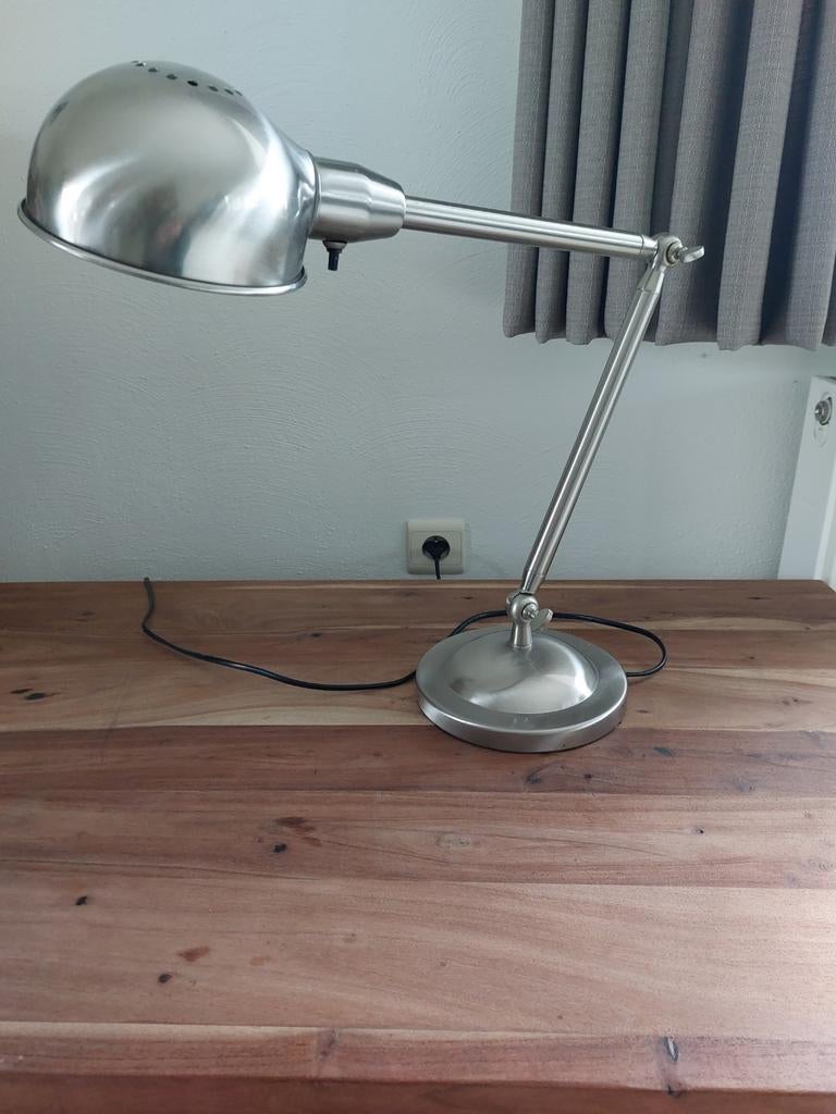 Mooie ikea tafellamp, Huis en Inrichting, Lampen | Tafellampen, Ophalen