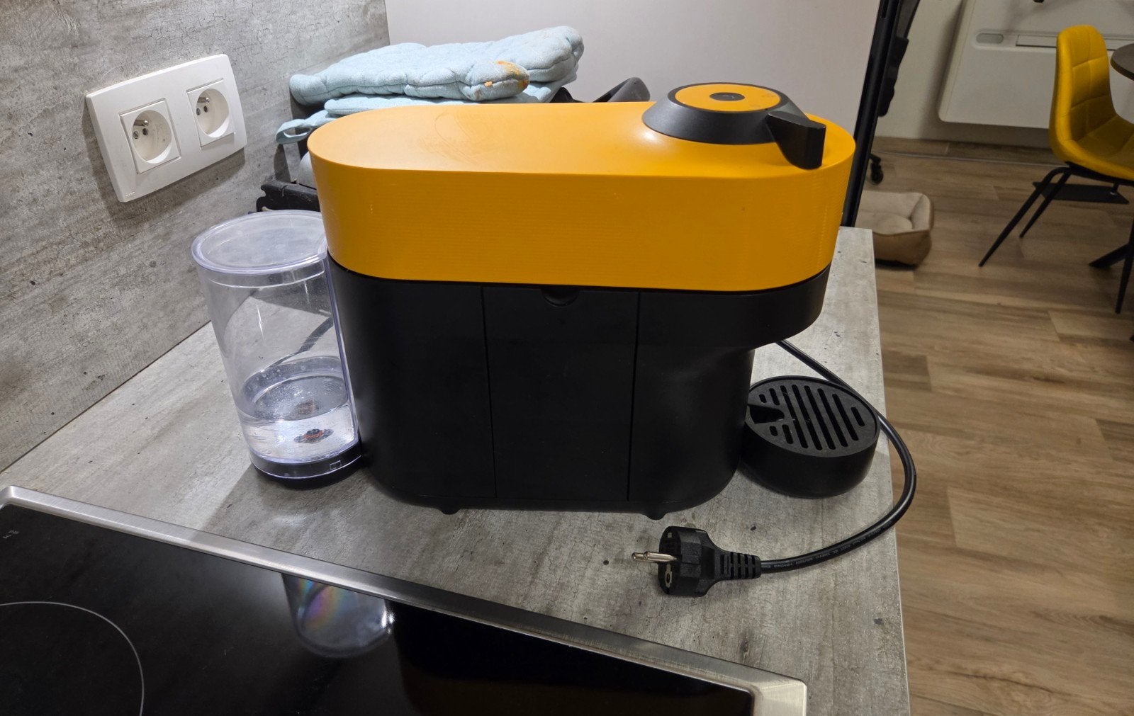 Nespresso Vertuo, Machine à espresso, Réservoir d'eau amovible, Enlèvement ou Envoi, Utilisé
