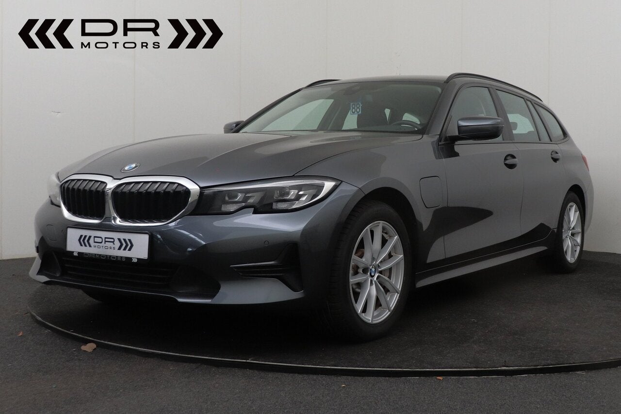 BMW 330 E - APPLE CARPLAY, Autos, 0 kg, Argent ou Gris, Euro 6, 0 kg