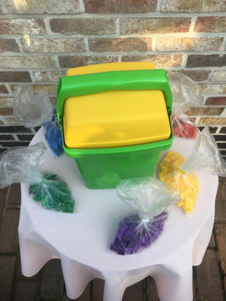 MEGABLOKS IN BEWAARDOOS ZO GOED ALS NIEUW EN AFGEWASSEN, Ophalen of Verzenden, Zo goed als nieuw, Megabloks