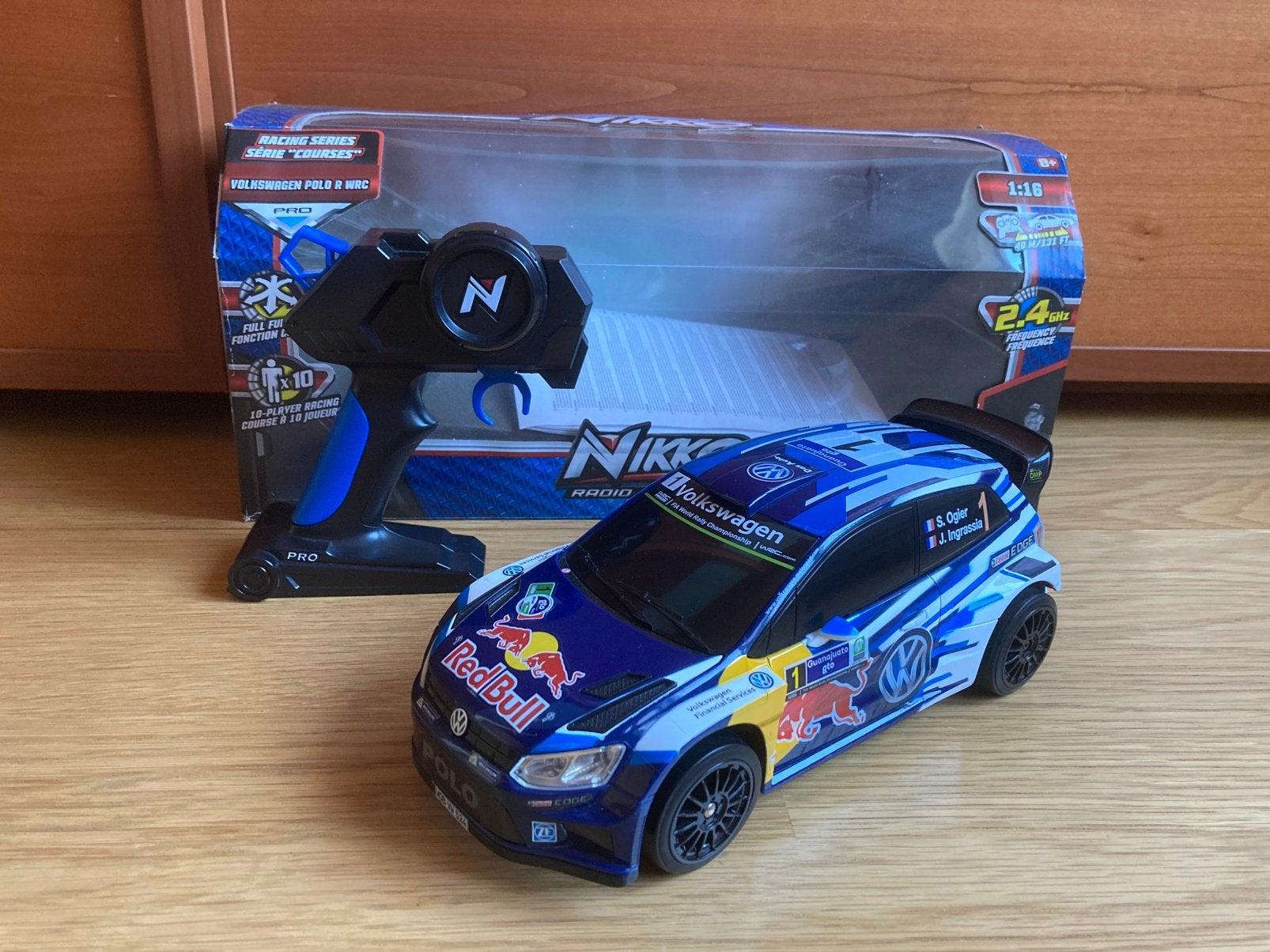 R/C rally ter decoratie (aandrijving is defect), Ophalen of Verzenden, Zo goed als nieuw