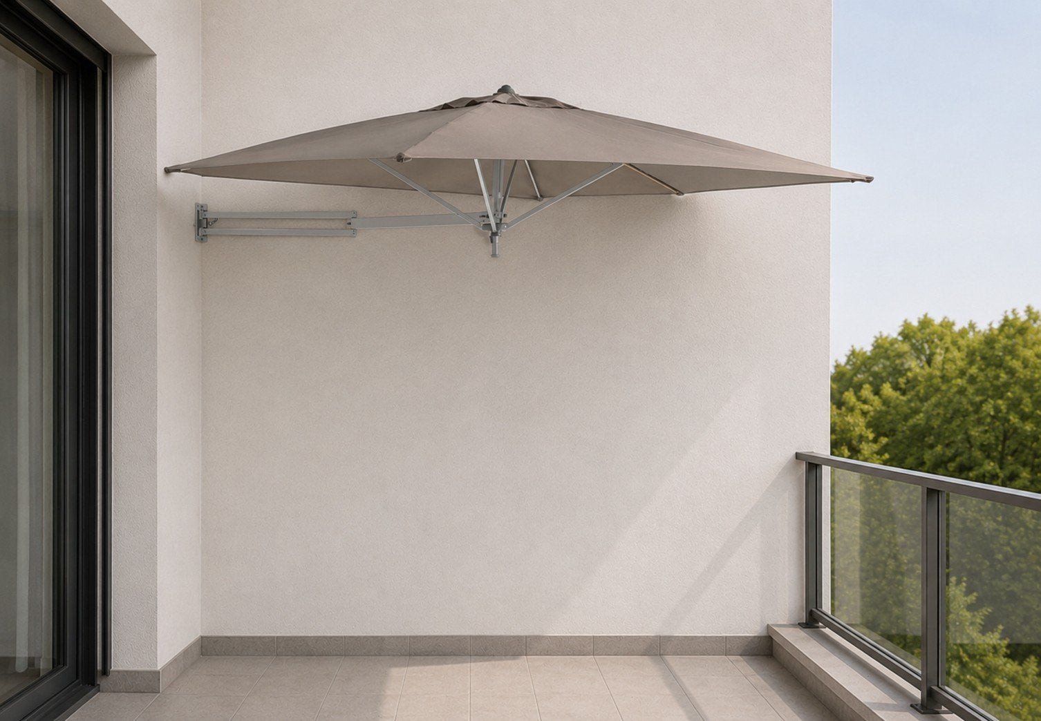 Hangparasol om te bevestigen tegen de muur.Taupe kleur., Ophalen, Zo goed als nieuw