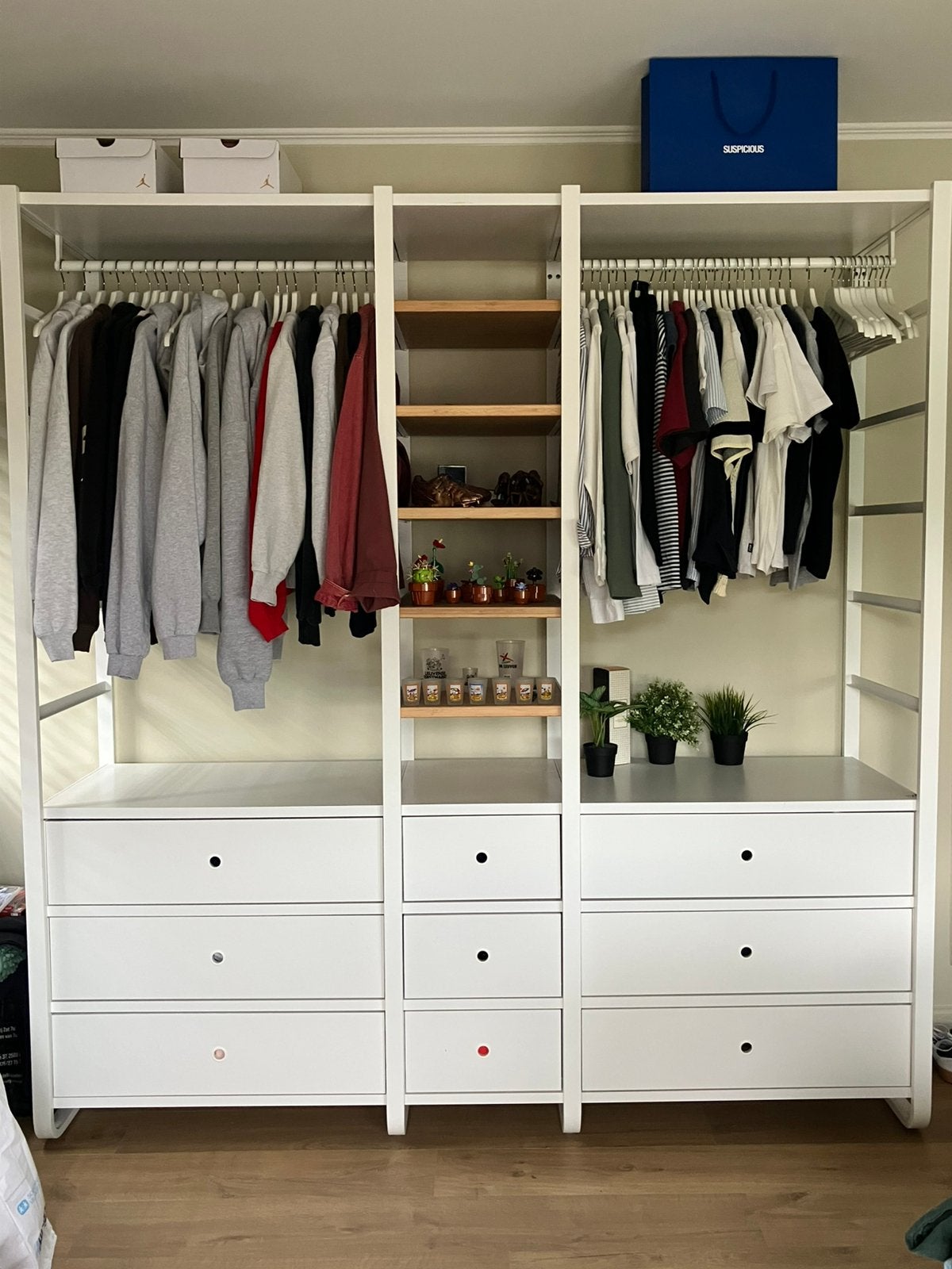 Elvarli kast ikea, Ophalen, Met lade(s), 200 cm of meer, Zo goed als nieuw