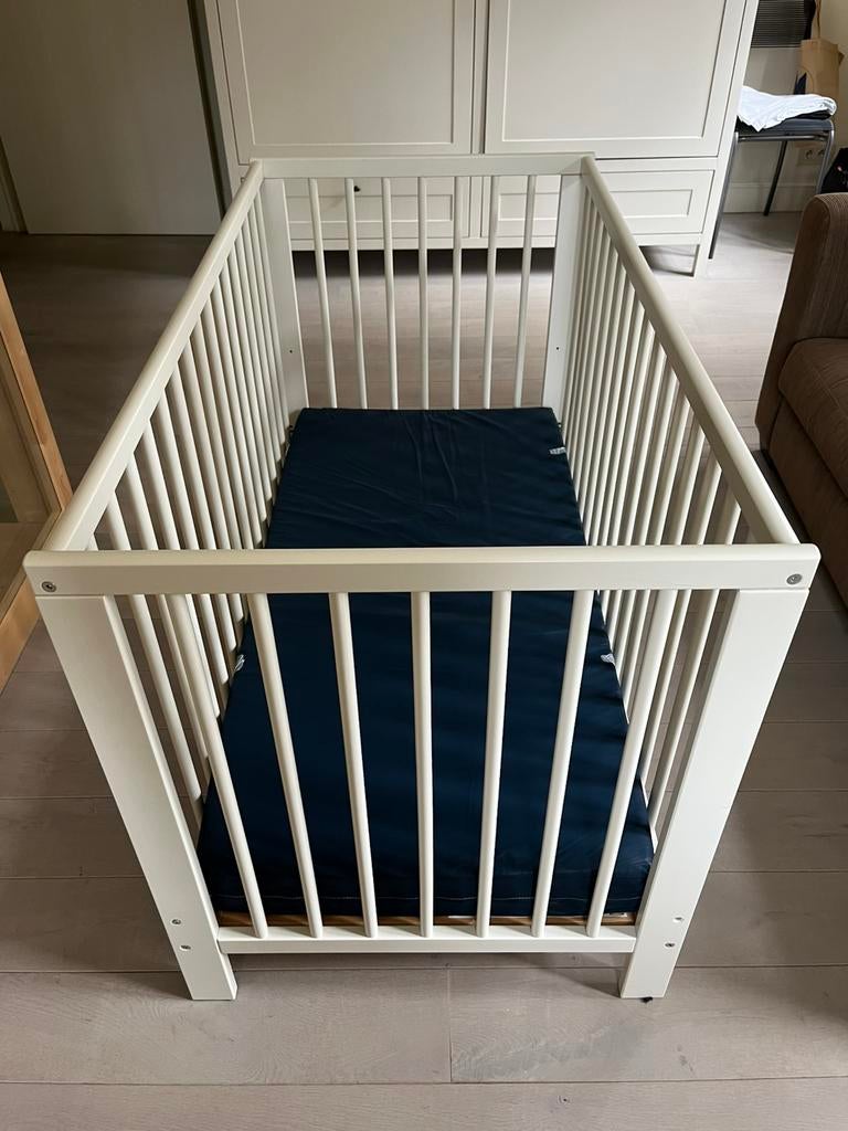 Ikea Gulliver babybed met matras, Kinderen en Baby's, Ophalen, Zo goed als nieuw