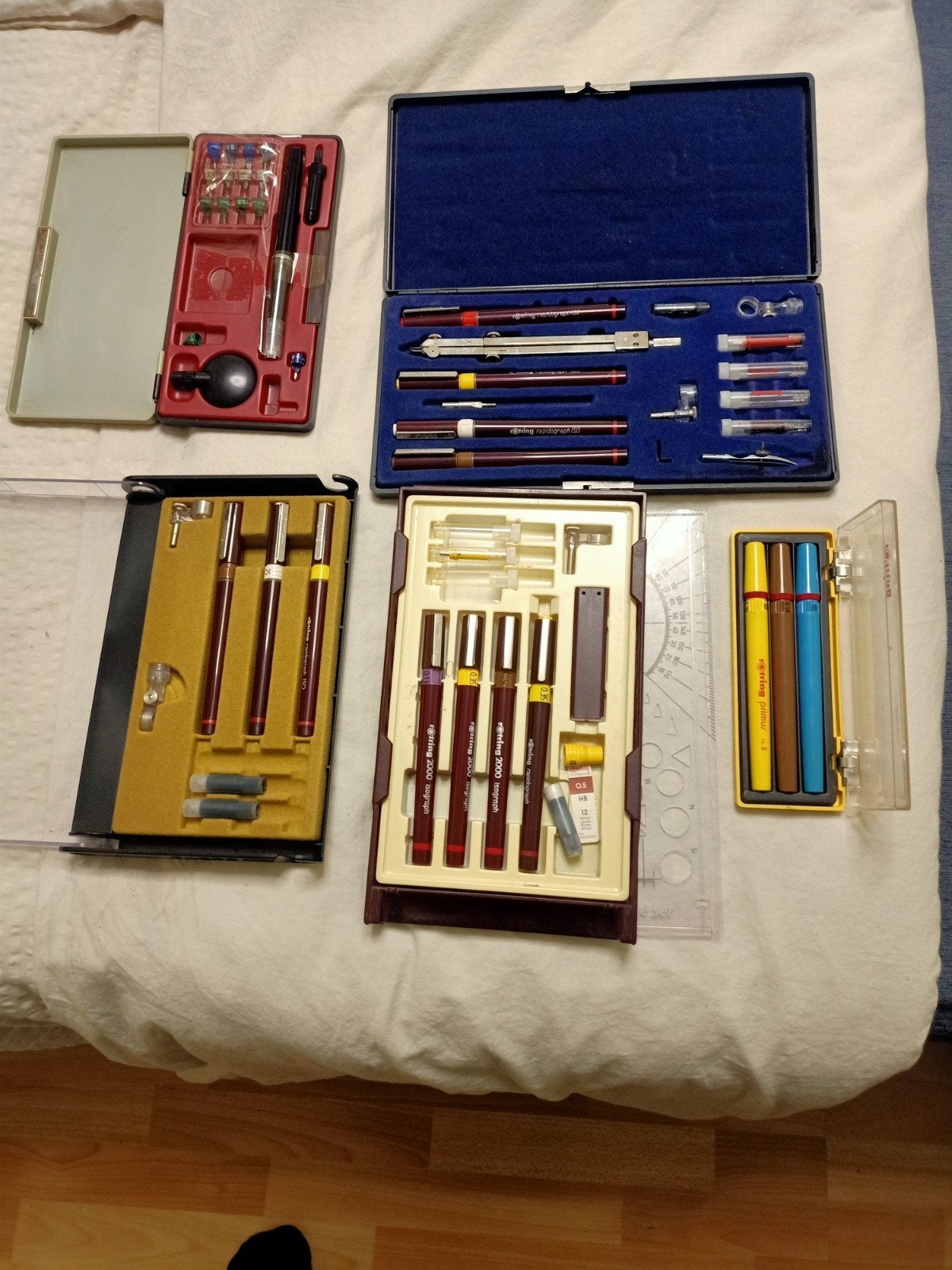 Rotring en een Pelikan pennensets, Ophalen