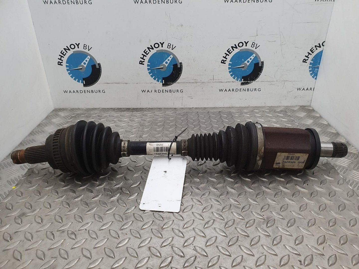 BMW 3 SERIES E91LCI 320D X-DRIVE EXECUTIVE AANDRIJFAS L 2009, Ophalen of Verzenden, Gebruikt, Stiba lid