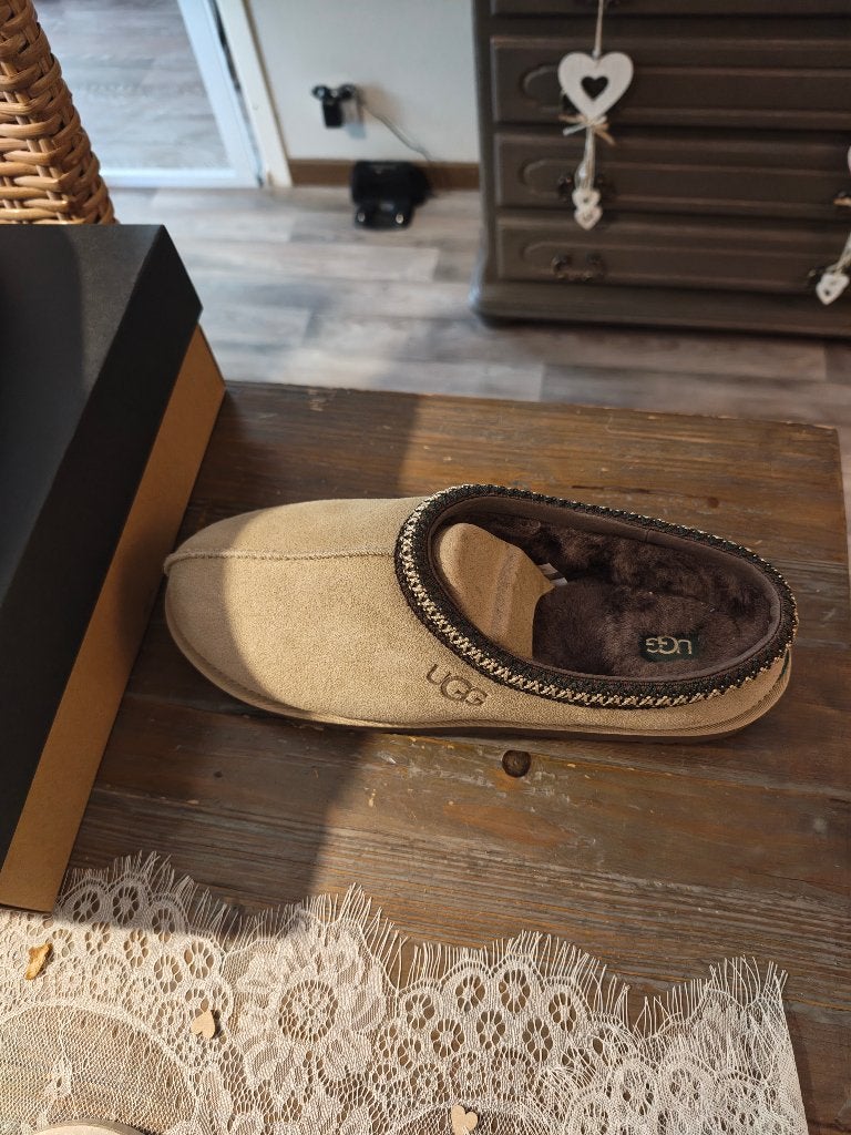 UGG taille 45 Neuf, Vêtements | Hommes, Chaussures, Neuf, UGG, Enlèvement ou Envoi, Autres couleurs