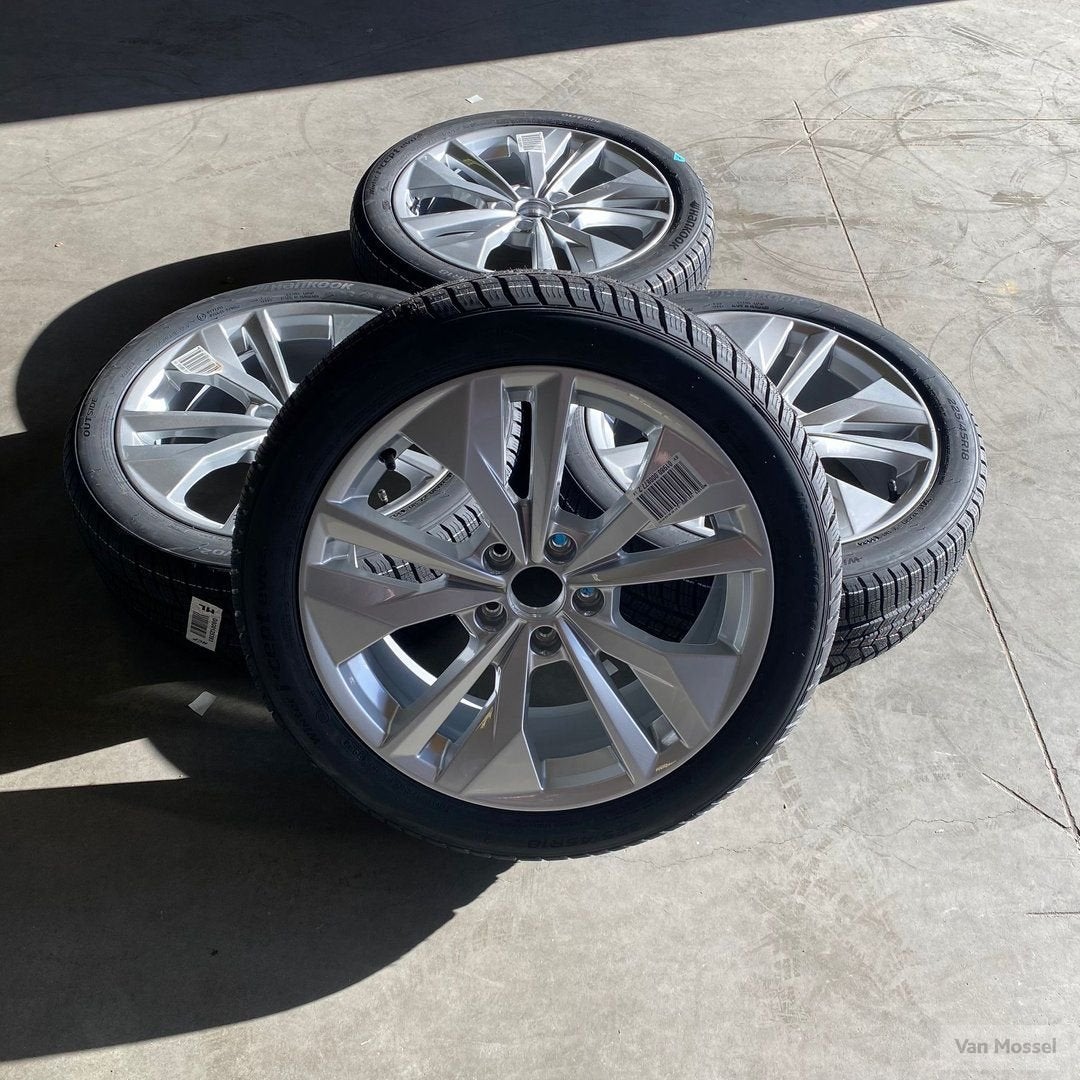 Audi A3 Hankook Winter I Cept Evo 2 225/45/R18 95V, Auto-onderdelen, Banden en Velgen, 18 inch, Gebruikt, -, -