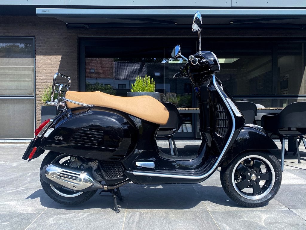 Vespa GTS125 ABS i.e., Motoren, Scooter, Nieuw, Particulier, 125 cc