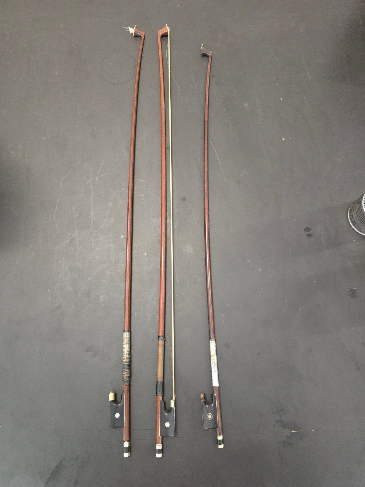 archets de violon anciens avec signature, Musique & Instruments, Enlèvement ou Envoi, Violon