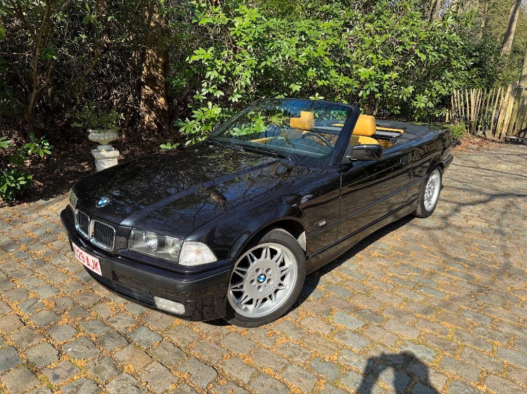 BMW 320i cabrio E36 1995 Concours conditie, Autos, BMW, Cuir, Achat, Cabriolet, Boîte manuelle