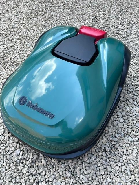 Robotmaaier Robomow RK1000, Tuin en Terras, Robotmaaiers, Gebruikt, 20 tot 25 cm, Met regensensor, Bestuurbaar via app, Ophalen