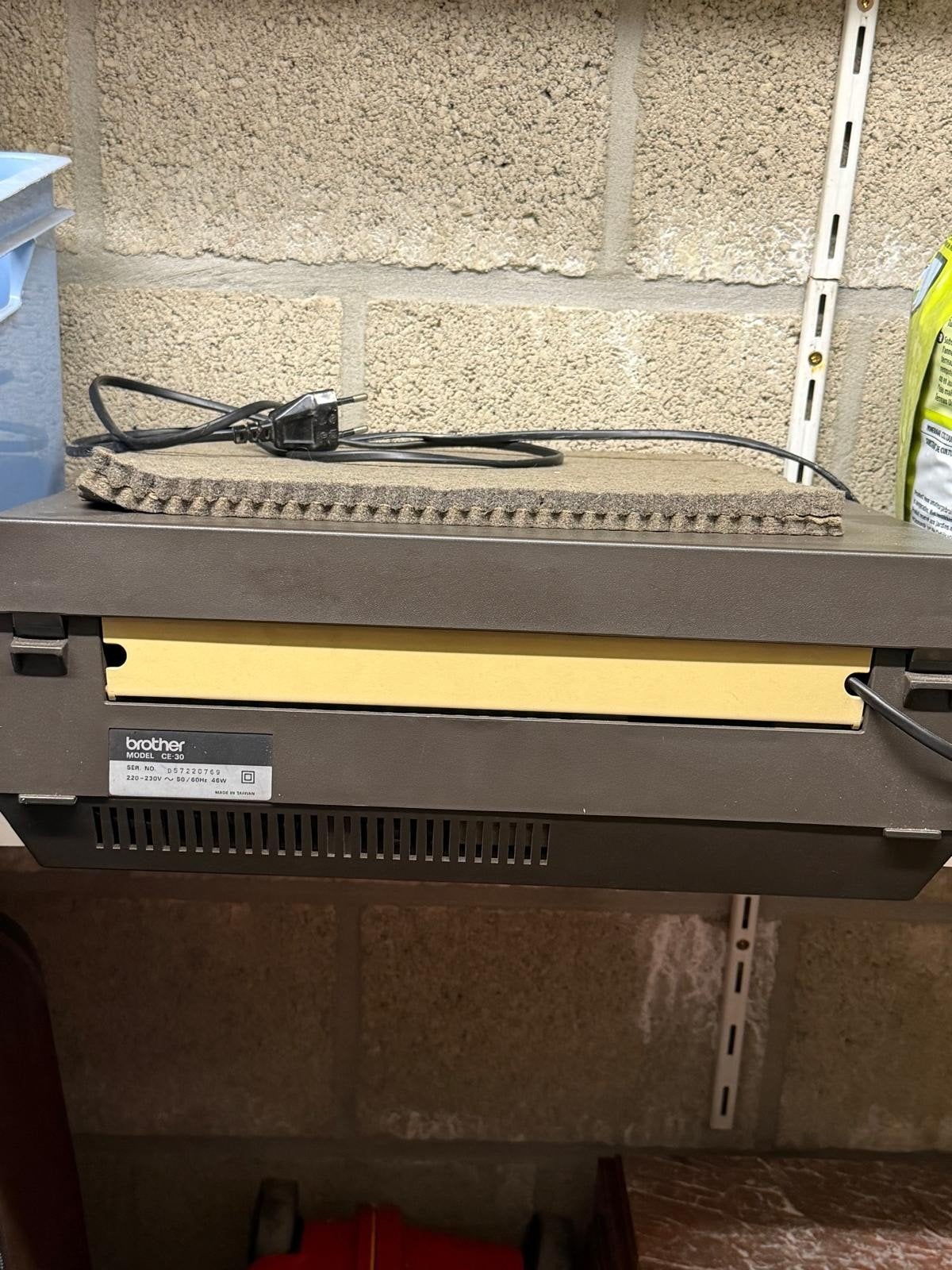 Brother typemachine model CE 30, Ophalen, Nieuw zonder verpakking