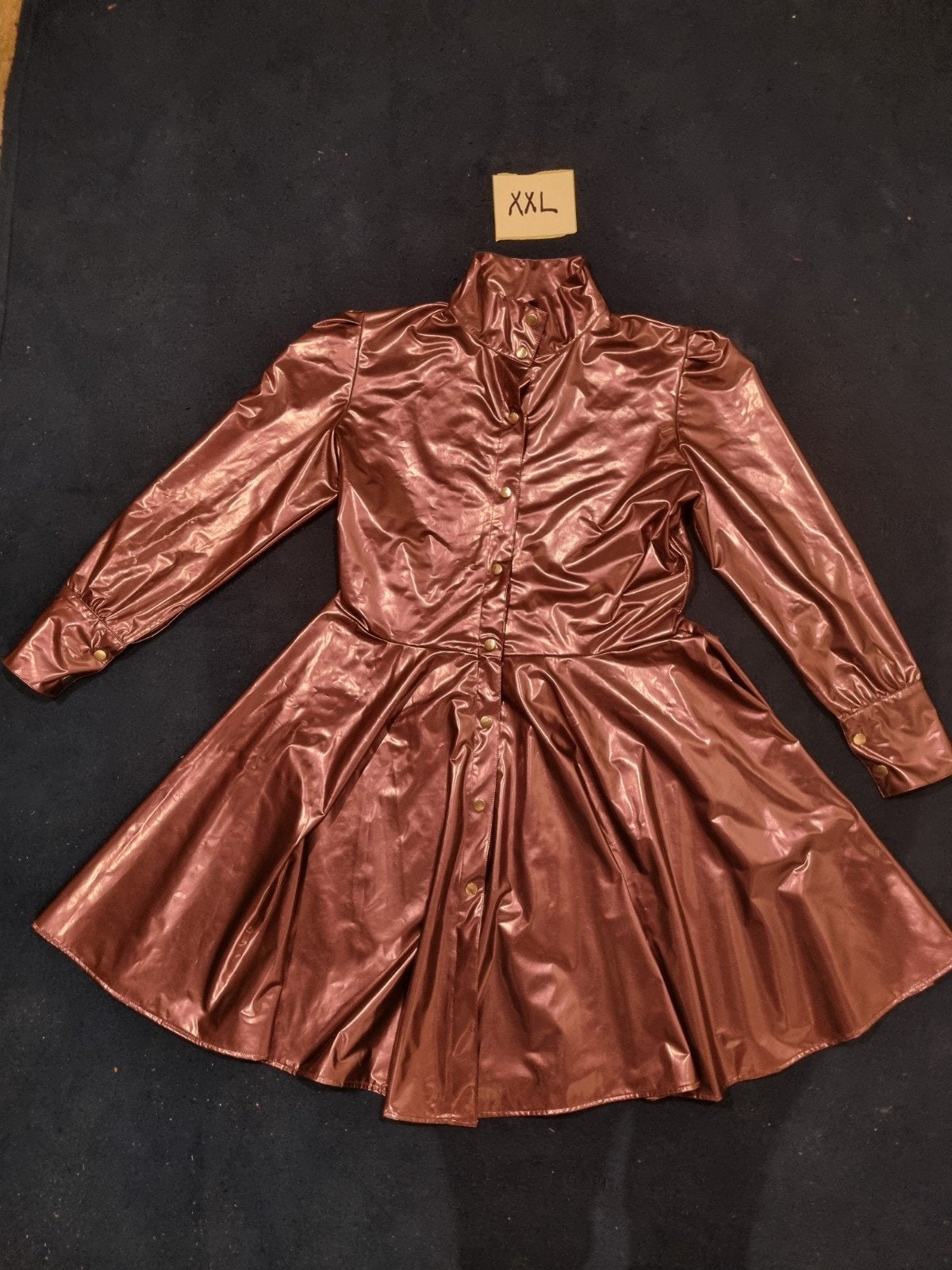 Veste laquée taille XXL, Envoi