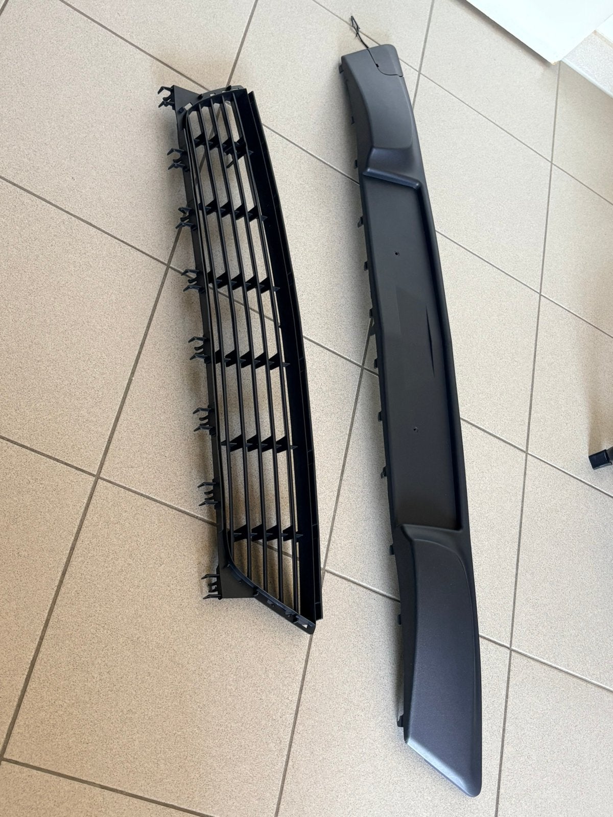 Voor bumer opel corsa 2014 sierlijst, Ophalen, Voor, Opel
