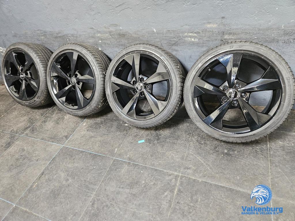 6mm! Originele Audi A3 8Y 18 inch zwarte Rotor velgen 5x112, Auto-onderdelen, 18 inch, Gebruikt, -, -