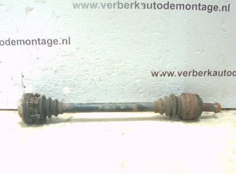 AANDRIJFAS LINKS ACHTER BMW 3 serie Touring (E46 / 3), Enlèvement ou Envoi, Utilisé, Petuelring 130 80809 München, DE, BMW
