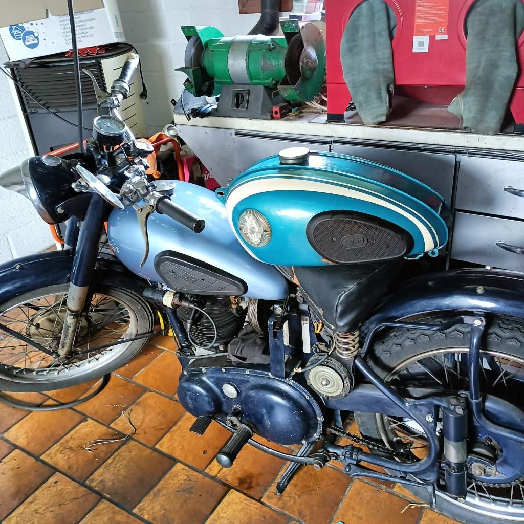 Bsa 1954, Motoren