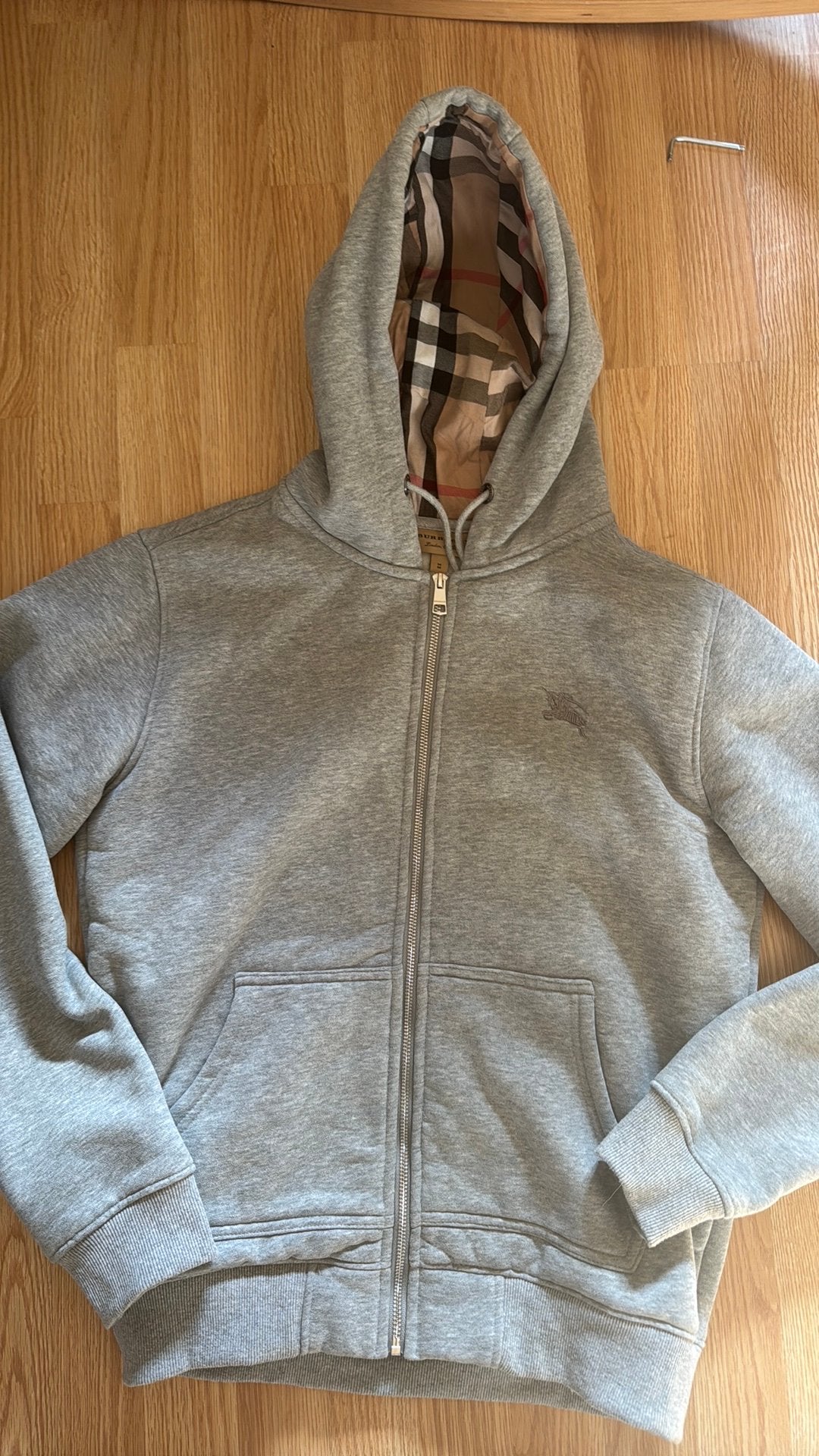Zip gilet gris Burberry, Envoi, Comme neuf, Taille 48/50 (M), Gris