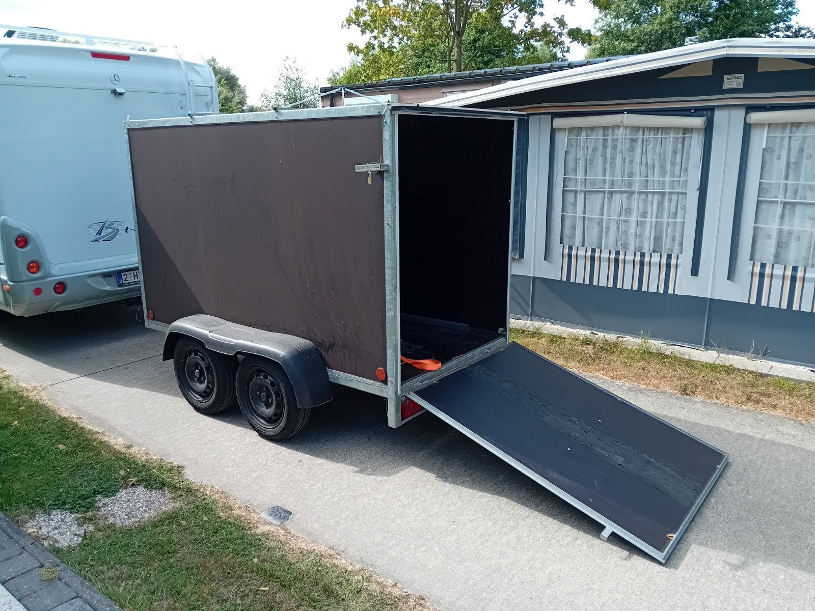 gesloten aanhanger 750kg, Ophalen
