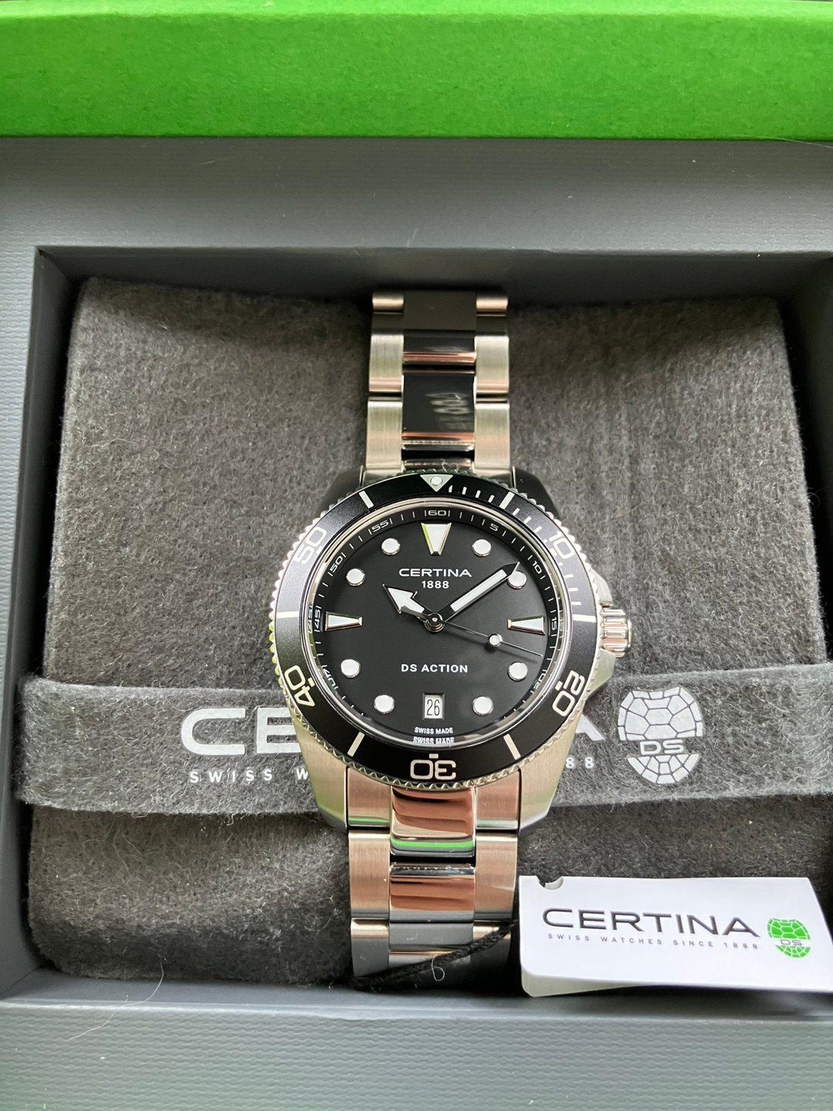 Certina DS Action 40mm NIEUW, Bijoux, Sacs & Beauté, Autres marques, Enlèvement ou Envoi, Acier, Acier
