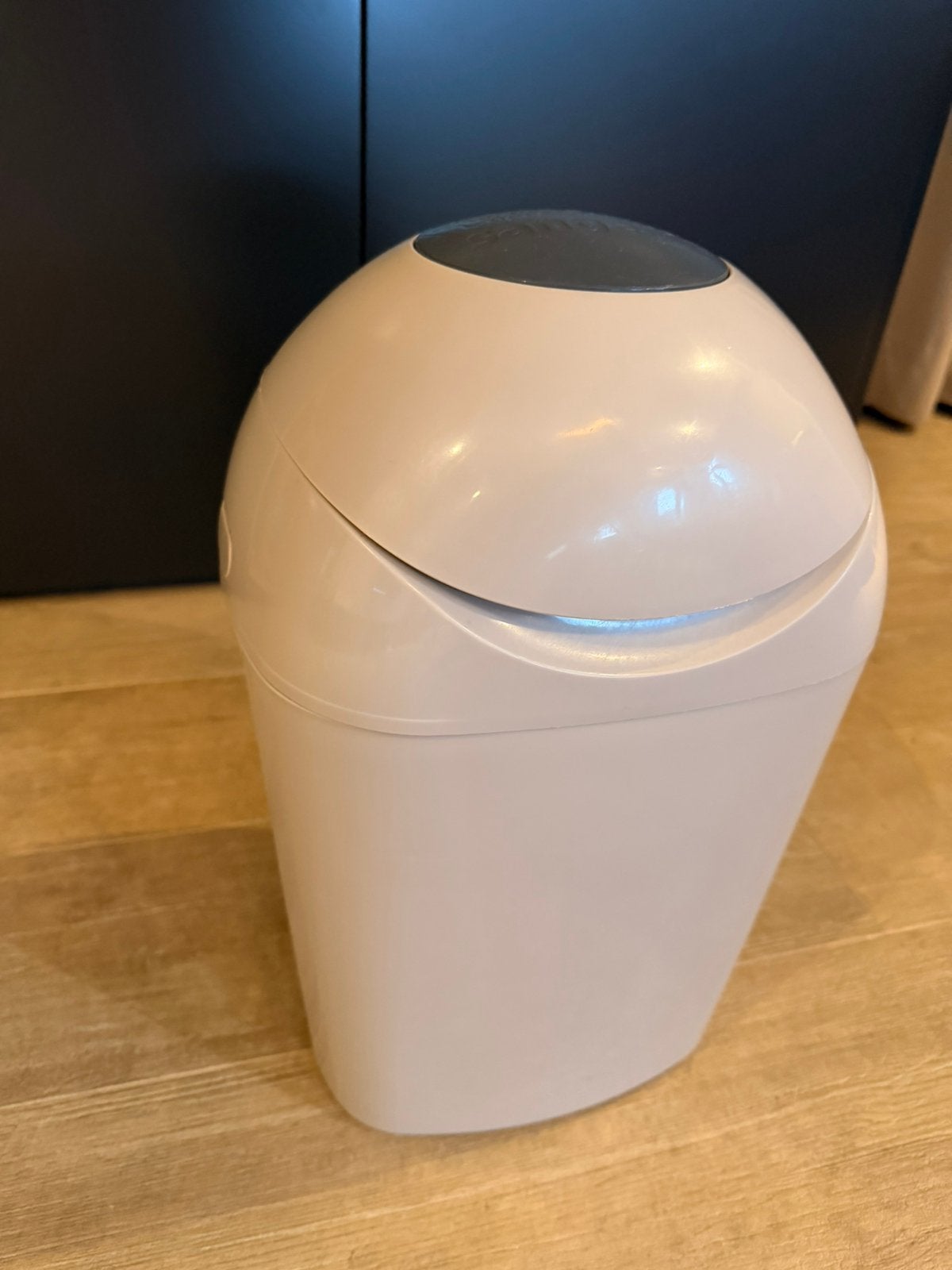 Seau à couches de Tommee Tippee., Enfants & Bébés, Enlèvement, Comme neuf, Poubelle à couches