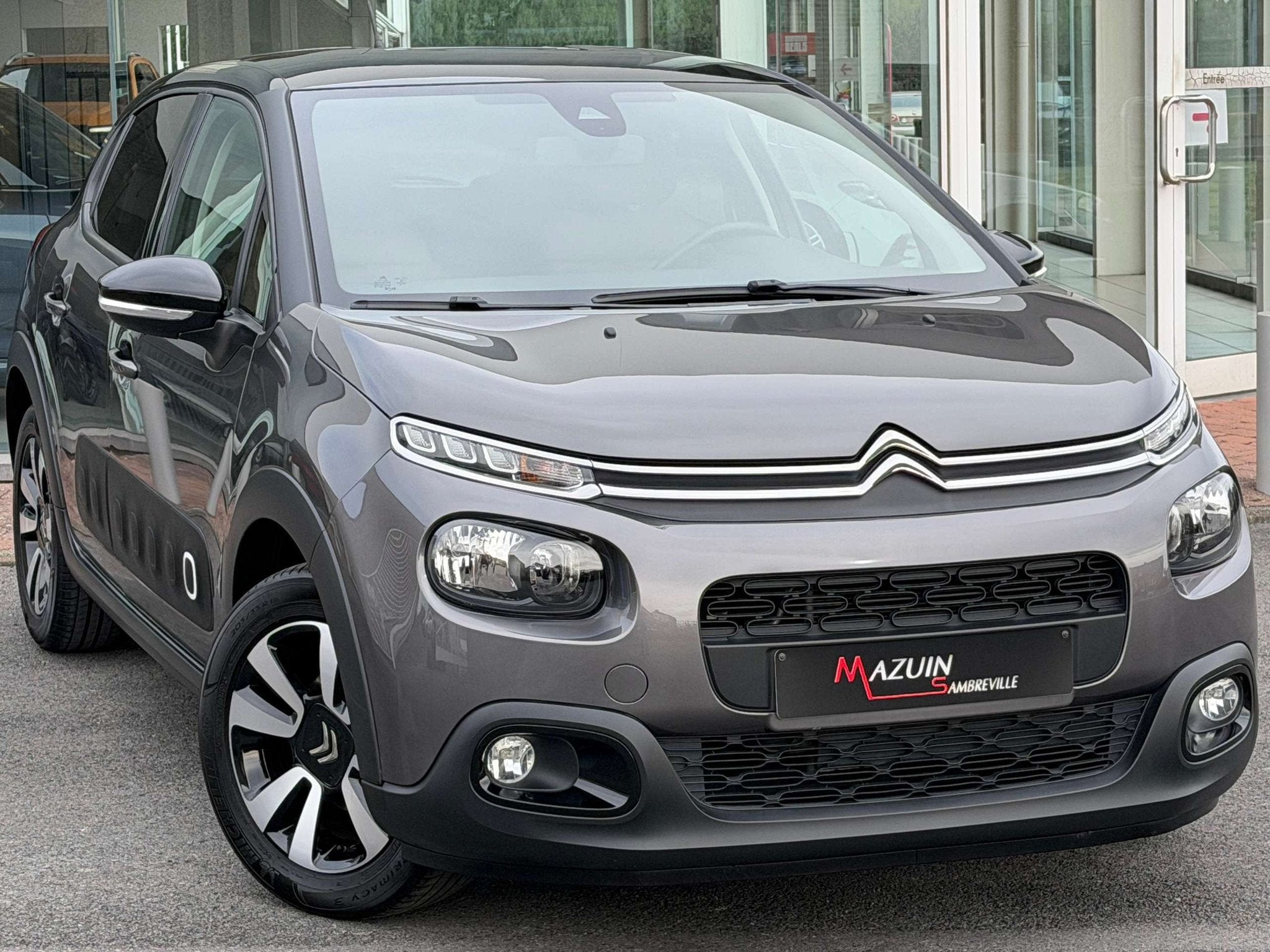 Citroën C3 1.2i Essense * 23.800 Km * Cuir * Caméra * CarP, Auto's, Gebruikt, Euro 6, 1199 cc, Leder