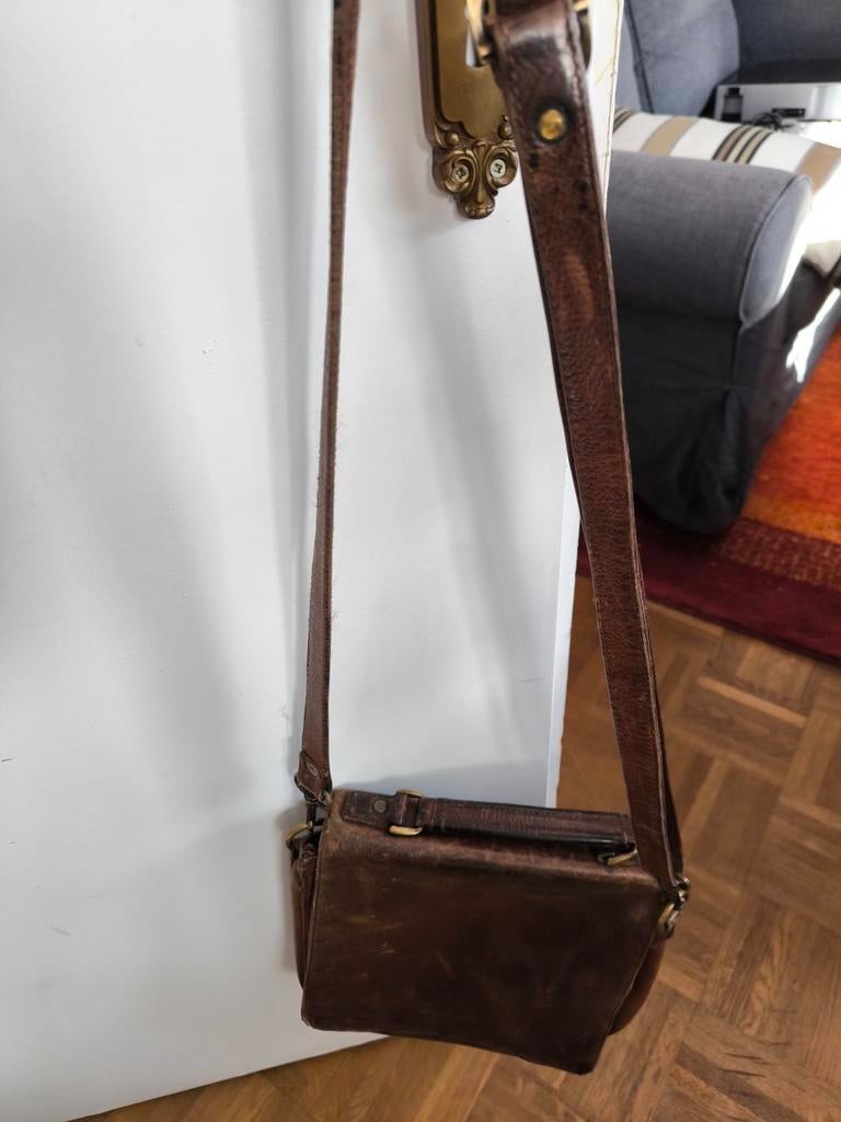 Sacoche cuir véritable patiné vintage + bandoulière